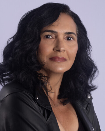 SHIRLEI MARTINS — 5