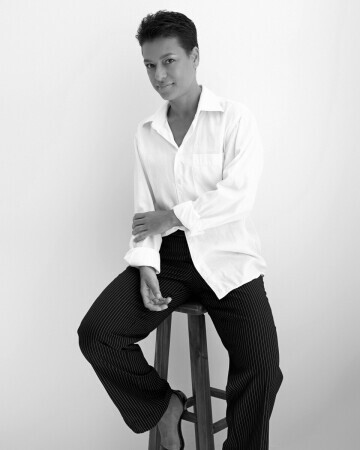 EVELIN MARTINS — 1