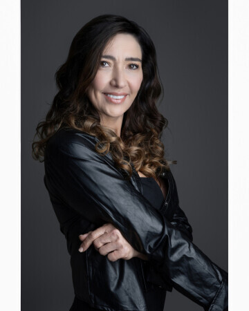 TAISA CARLA ANTONIOLLI — 1