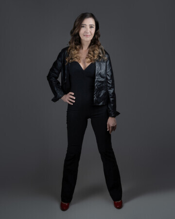 TAISA CARLA ANTONIOLLI — 5