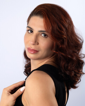 JOANA SGANZERLA — 2