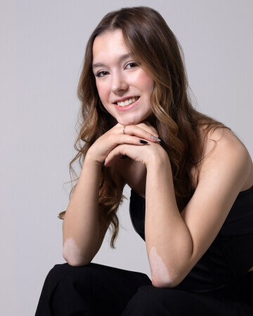 RAFAELA VITALE — 1