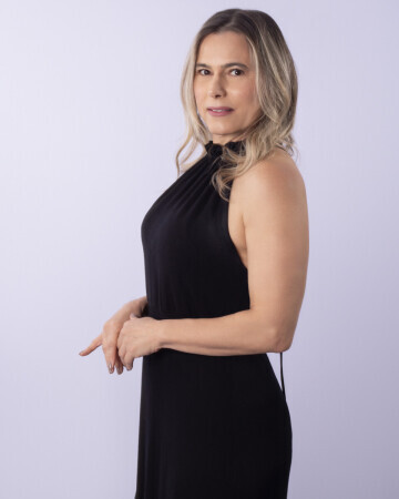 ALINE FONTANEZI — 6