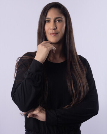 LYLIAN PRYNCIA — 2