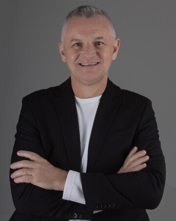 ARILSON WUNSCH — 4