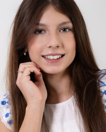 ANTONELLA MUNIZ ZANIRATTO — 3