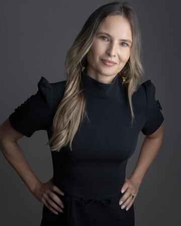 JULIANA NEGELISKII RISCH