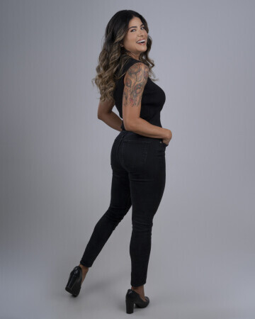 FLAVIA DE BRITO — 5