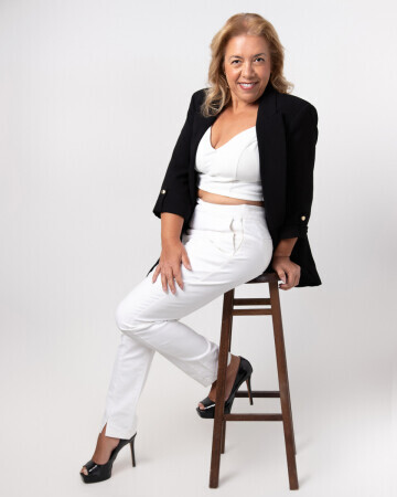 PATRICIA PORSÉ — 6