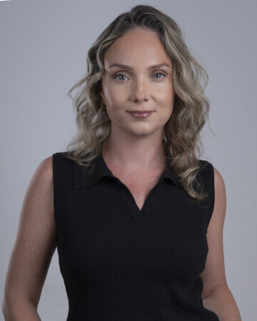 KAYANA VERONESE — 1