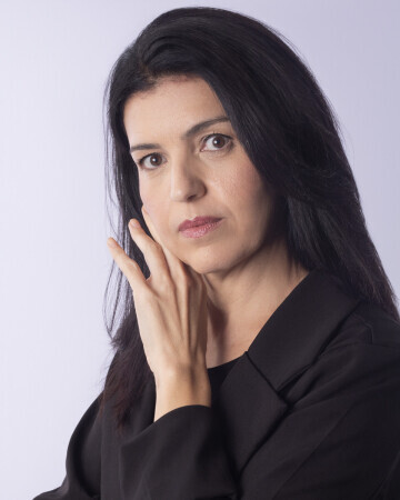 JANIA FLAVIA GONÇALVES BRITO