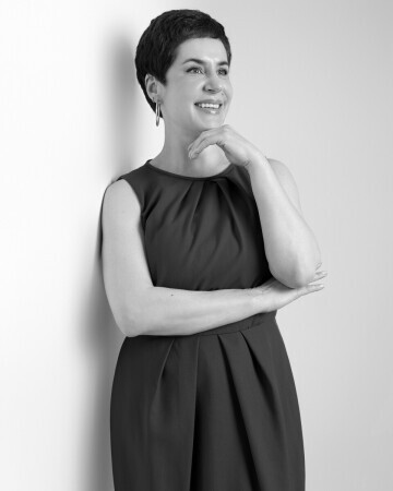 LUCIANA BELLOMO — 6