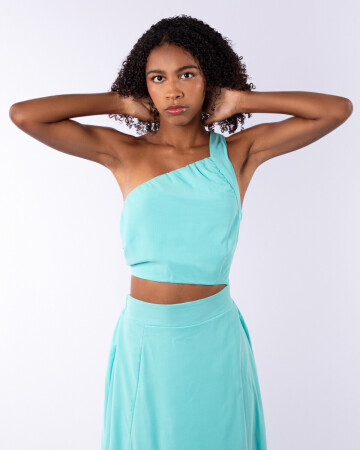 LAIRA DOMINGUES — 6