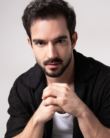 RICHARD BIGLIA — 6