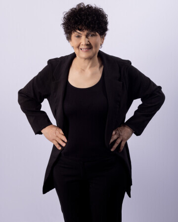 LAURITA BORGES — 5