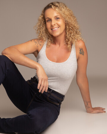 JULIANA ZANINI — 3