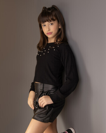 JULIA CARVALHO — 5