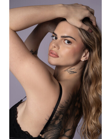 LETICIA PEREIRA — 6