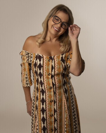 TANIA DOS SANTOS — 6