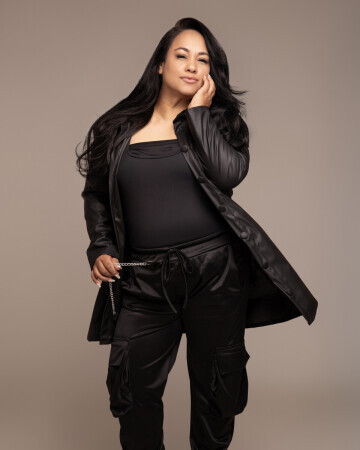 ADRIANA GOUVEA — 3