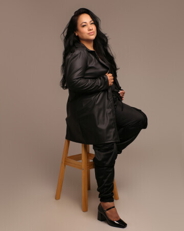 ADRIANA GOUVEA — 5