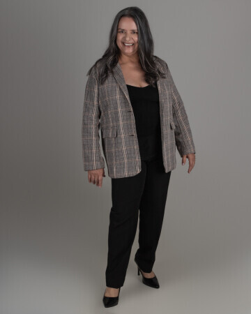 MARISA SCHNEIDER — 4