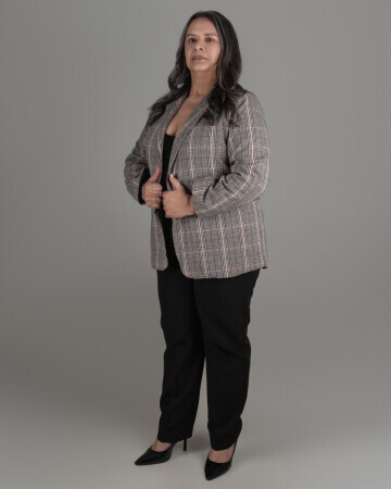 MARISA SCHNEIDER — 5