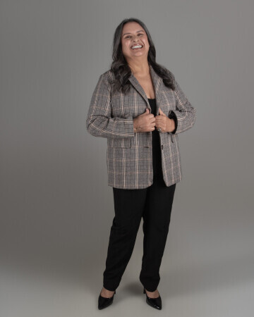 MARISA SCHNEIDER — 6