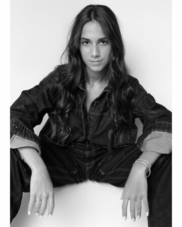 GIOVANNA FERREIRA — 6