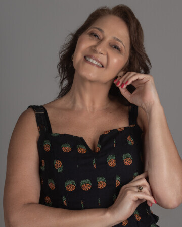 MARA MAGALHAES — 4