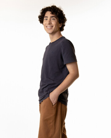 ADRIANO VALENTE — 5