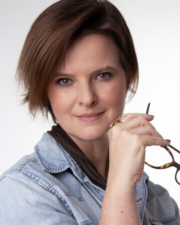 DAYANA WOLLMEISTER — 4