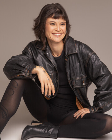 PALOMA MARTINS — 4