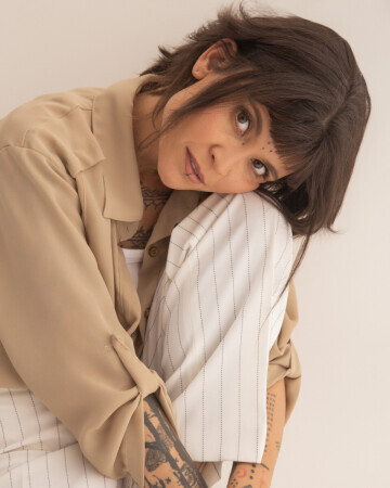 PALOMA MARTINS — 5