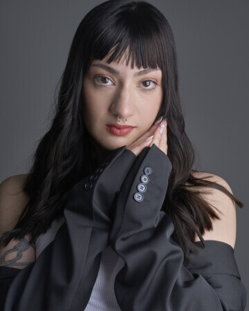 VITORIA MOLINA — 1