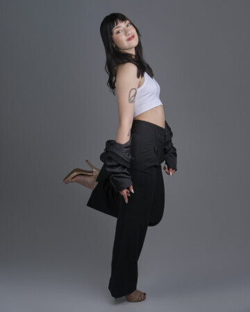 VITORIA MOLINA — 5