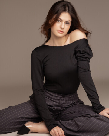 JULIA KARPINSKI — 1