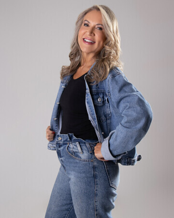 ANA BEATRIZ ANTUNES — 6