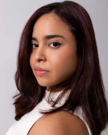 BEATRIZ SANTOS — 4