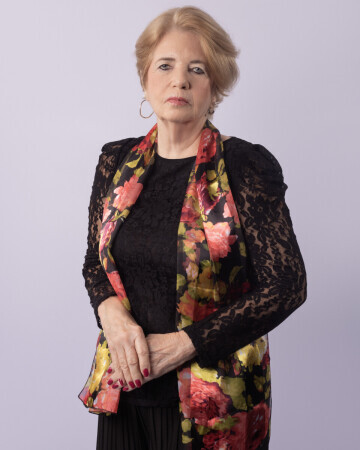 ELIZABETH SILVEIRA — 3