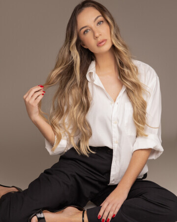 THAYSE BERTIZZOLO — 1