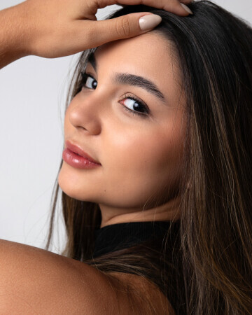 ANA CAROLINA GUERRA — 4