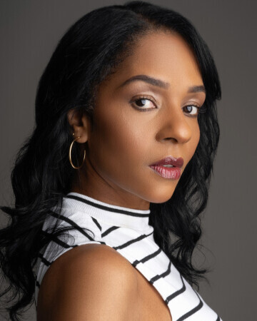 JANAÍNA LOMANDO — 3