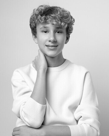 GUILHERME VILLA — 5