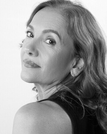 ELIANE OLIVEIRA — 4