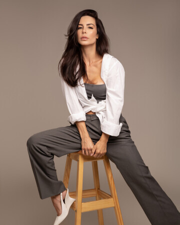 RENATA HERMONT — 6