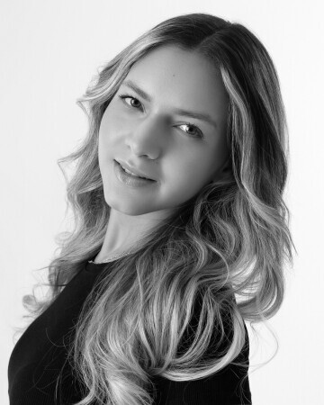 LEONARA MOREIRA — 1