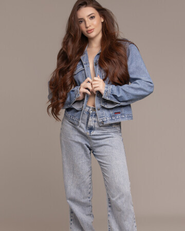 ANA BEATRIZ RODRIGUES — 6