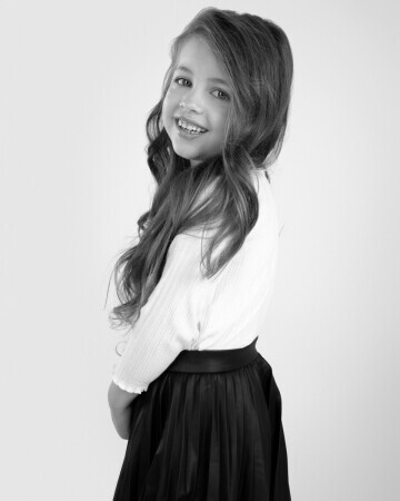 AURORA BOBROWNIK — 3