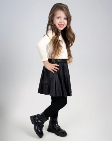 AURORA BOBROWNIK — 5